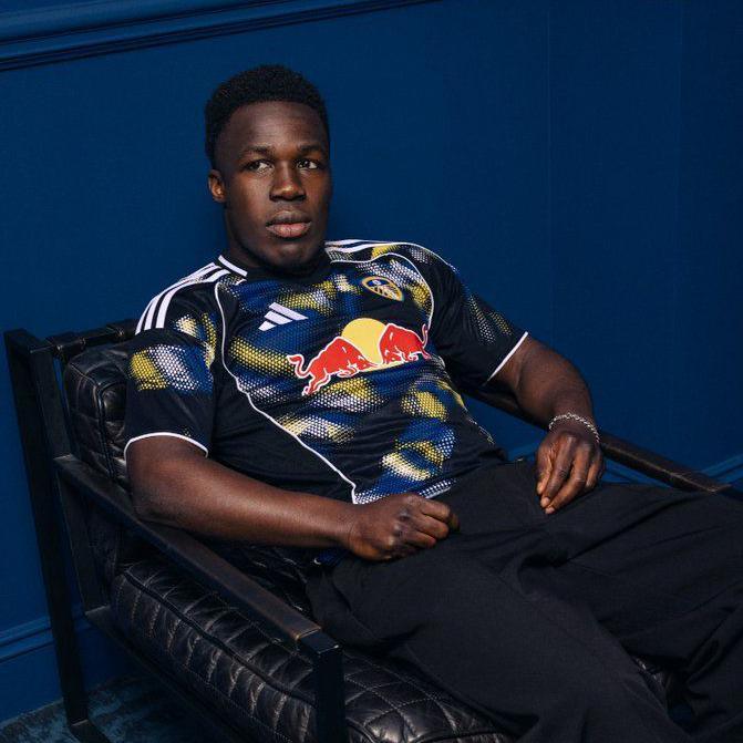 Wilfried Gnonto in Leeds' 2025-26 third kit