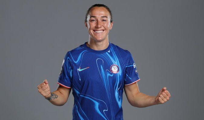 Lucy Bronze. 