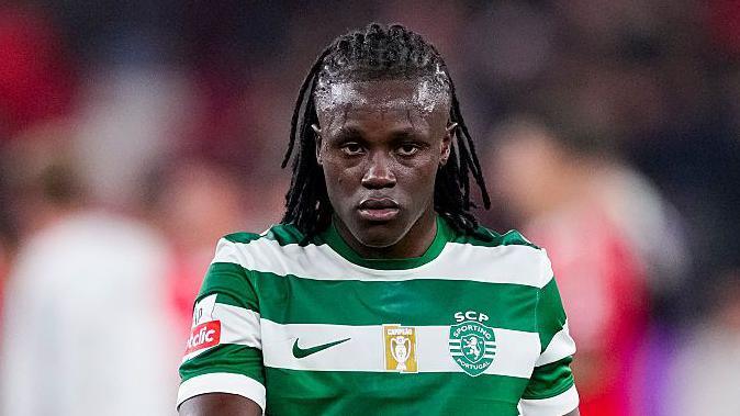 Geovany Quenda playing for Sporting in Portugal