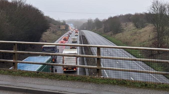 A47 near Norwich reopens after six vehicle collision - BBC News