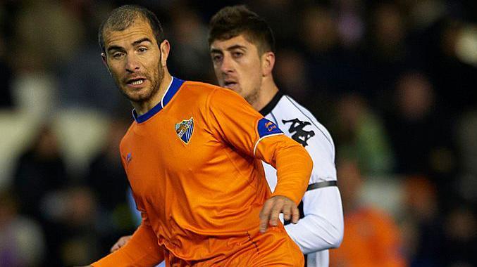 Enzo Maresca playing for Malaga against Valencia