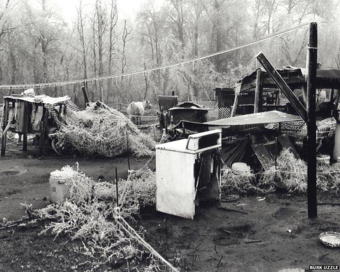 All American　Burk Uzzle　バーク・ウズレ　1985 Burk Uzzle: American Puzzles - Exhibitions - Steven Kasher Gallery