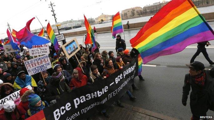 Activists protest in St Petersburg