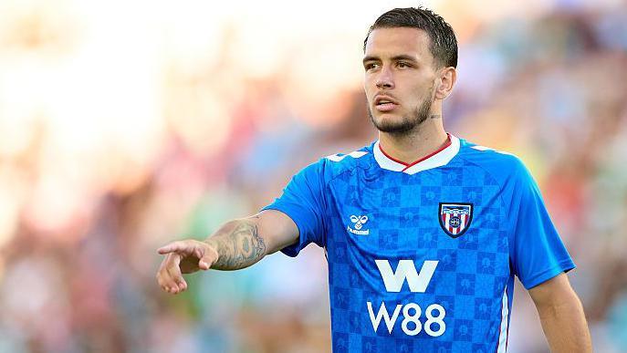 Sunderland midfielder Enzo le Fee