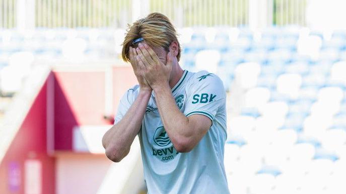 Hibs striker Nathan Lowe
