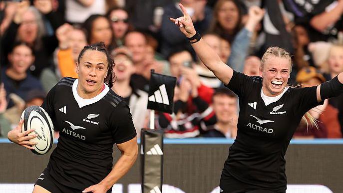 Portia Woodman-Wickliffe scores one of her seven tries for New Zealand against the United States on 24 May 2025 while Jorja Miller celebrates