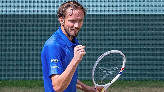 Daniil Medvedev celebrates winning a point at the Halle Open