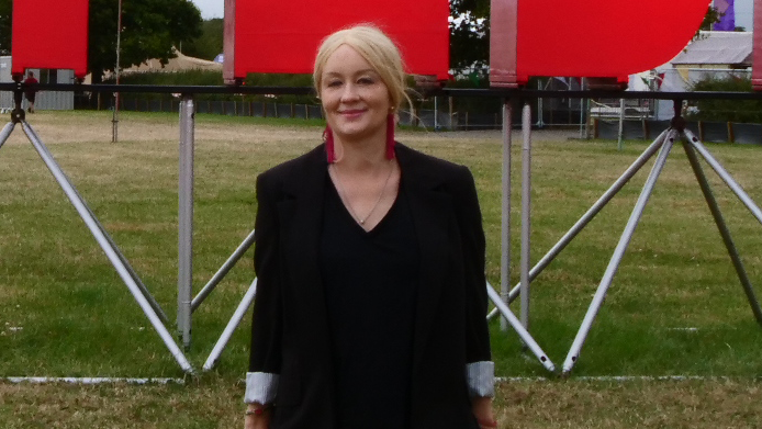 Maxine ar faes yr Eisteddfod ddydd Sul