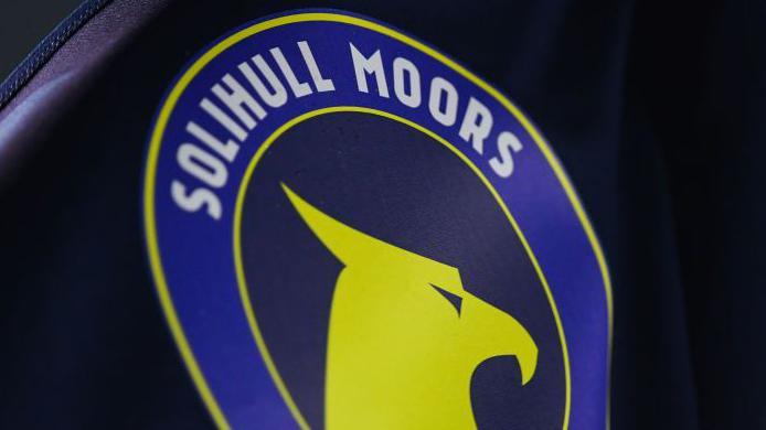Solihull Moors flag and crest