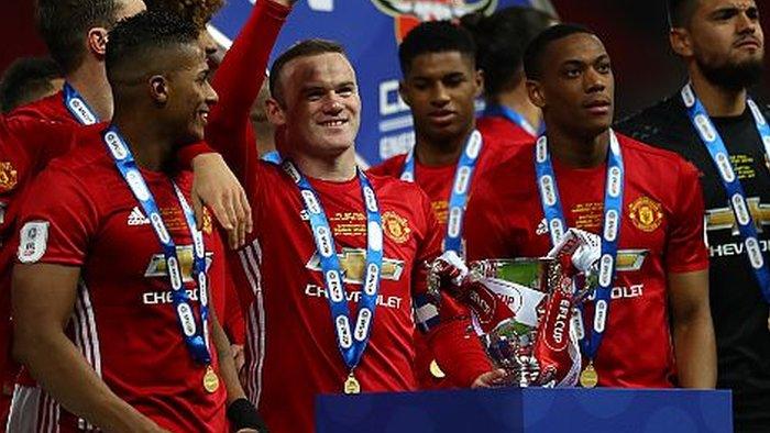 Manchester United win the EFL Cup