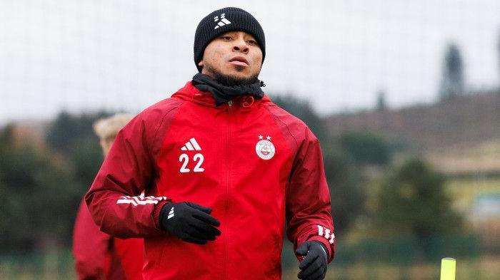 Vicente Besuijen in training