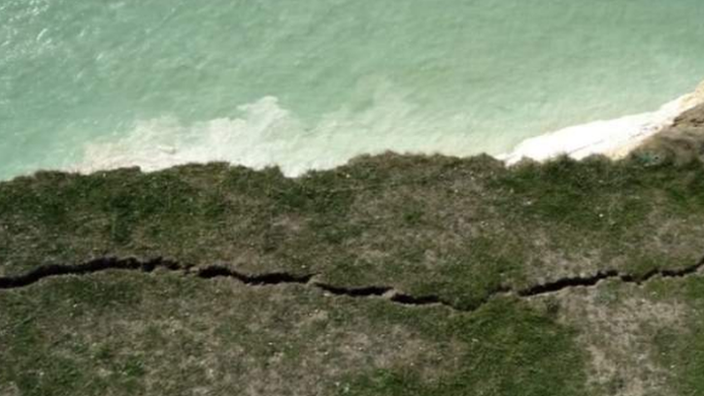 The large crack at Shooters Bottom, Beachy Head