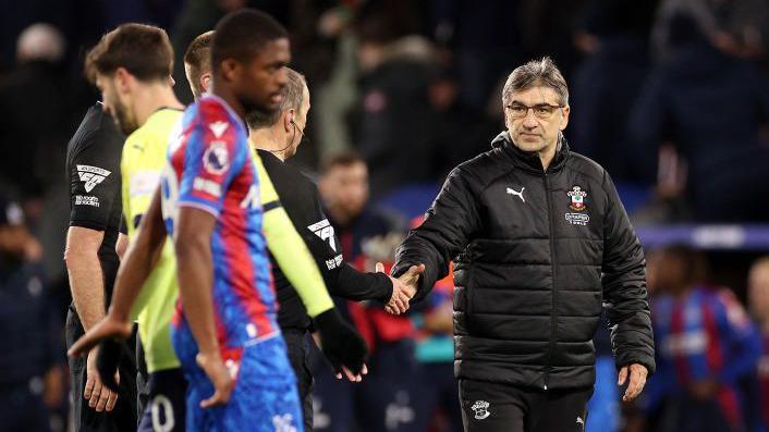 Ivan Juric, Manager of Southampton, interacts with match officials