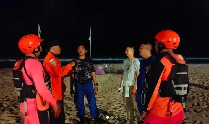 Six people on a beach after Harrison Kontounas went missing 