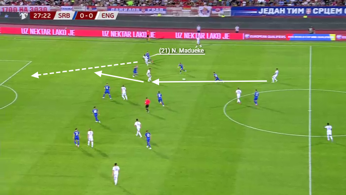 Screenshot of the tactics explained in the article showing Noni Madueke racing forward