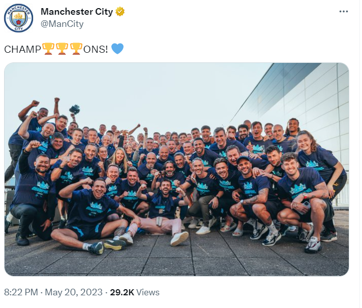 Manchester City tweet of players celebrating together