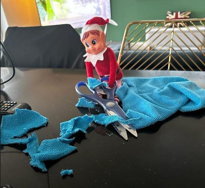 elf cutting cloth