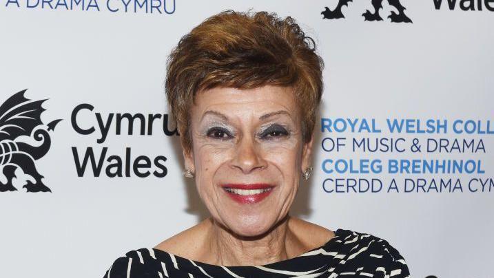Iris Williams