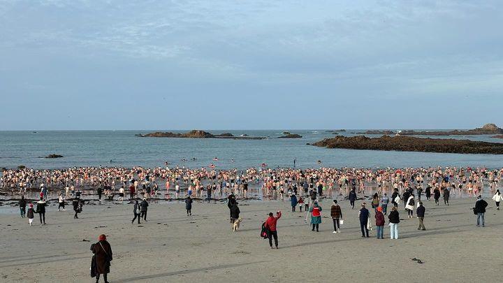 Cabo Boxing Day swim