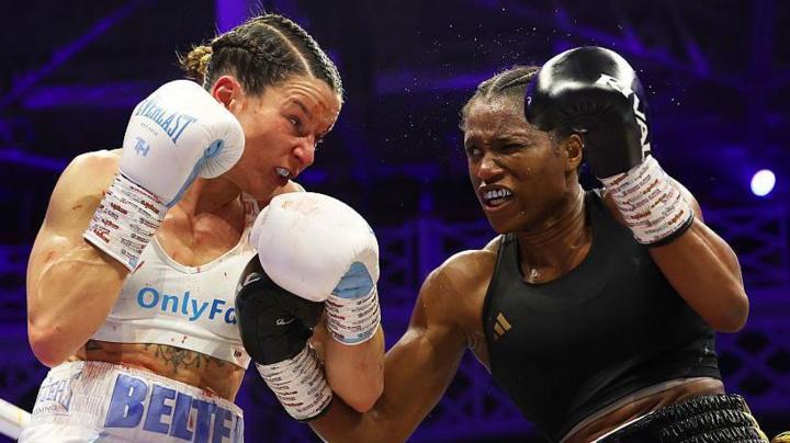 Caroline Dubois versus Terri Harper at the Olympia in London