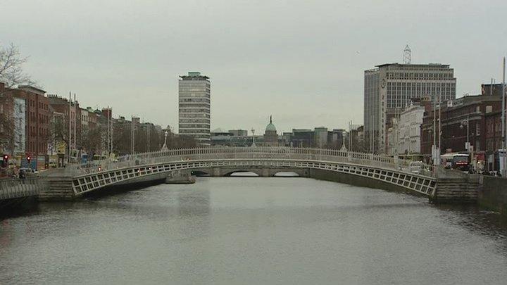 Bridge over River Liffey in Dublin city centre