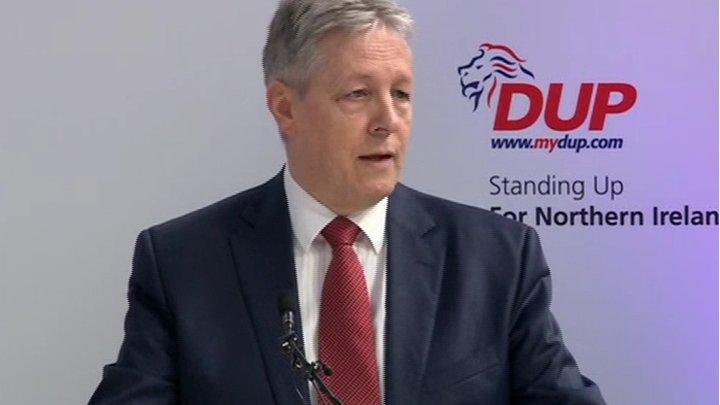 Peter Robinson said his party would support either the Conservatives or Labour