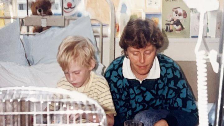 Colin in hospital with his mum 