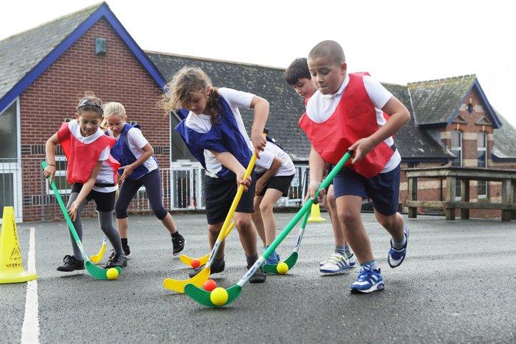 children playing hockey