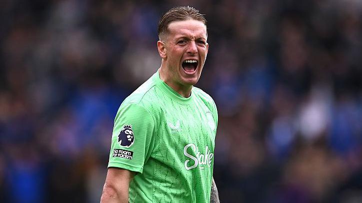 Jordan Pickford shouts