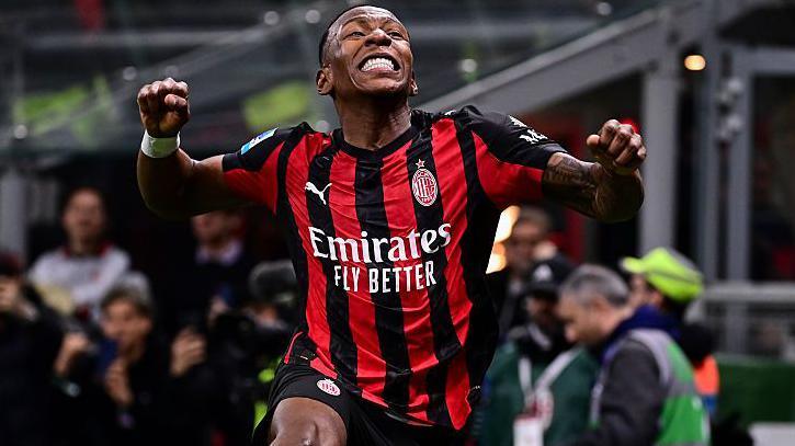 Pervis Estupinan celebrates scoring against Inter Milan