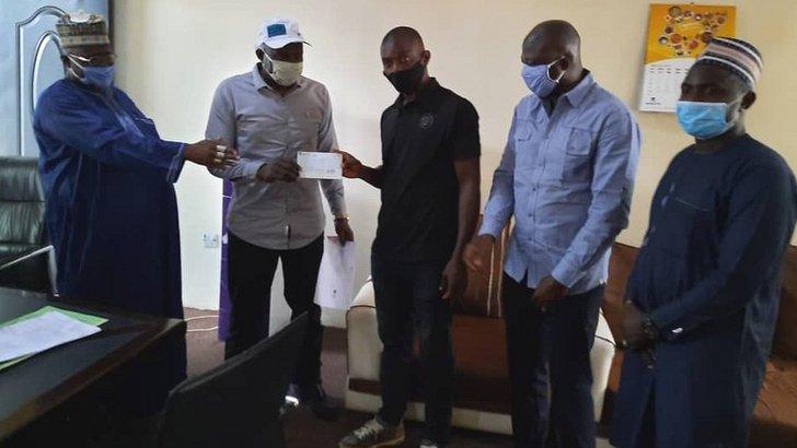 Nasarawa State government hand Chineme Martins' family a cheque for 4m Naira in May