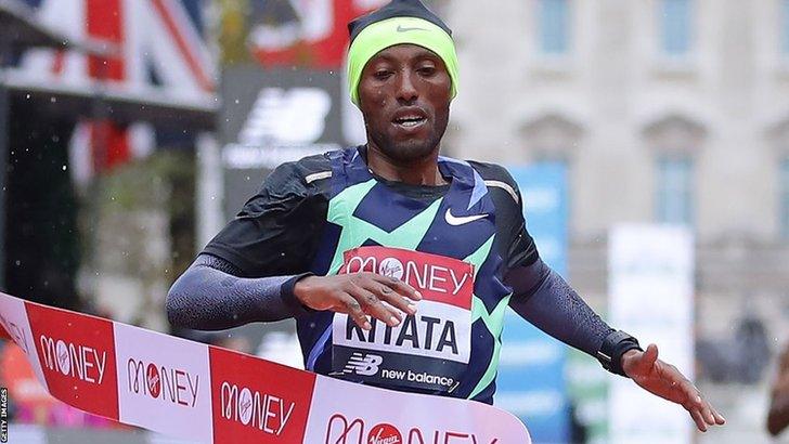 Shura Kitata crosses finish line at 2020 London marathon