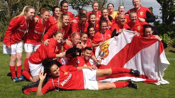 Jersey celebrate a women's Muratti win