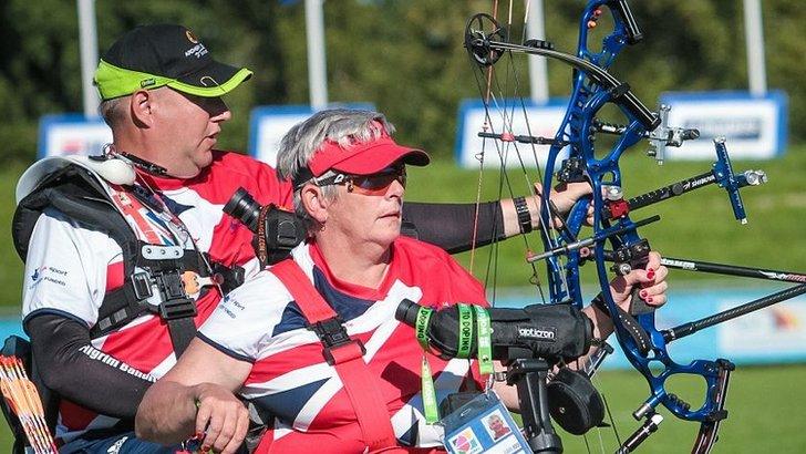 GB archers John Walker and Jo Frith