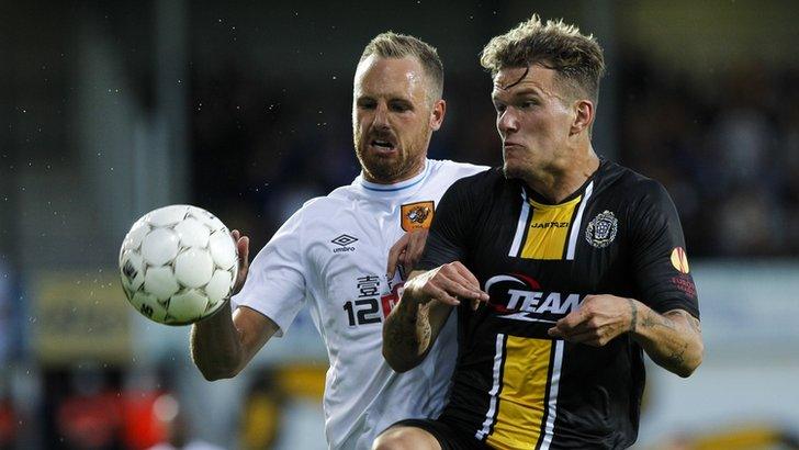 Lokeren v Hull