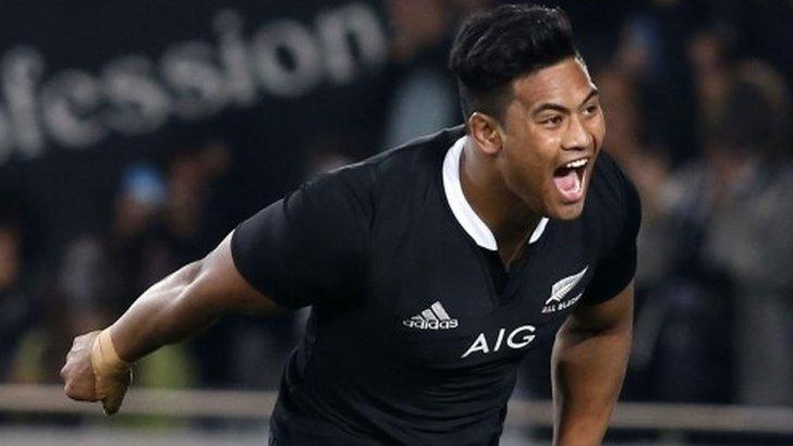 Julian Savea