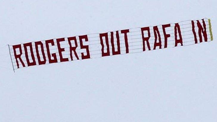 The 'Rodgers Out' plane banner