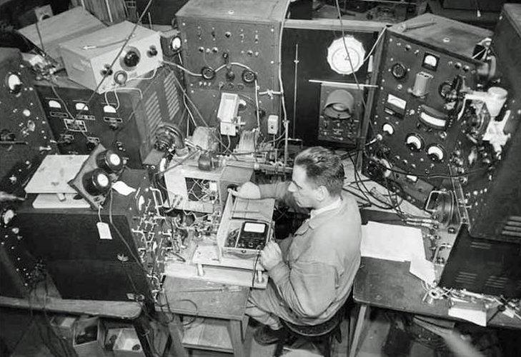 PH Bonnet tests magnetrons in MIT's Radlab in July 1945