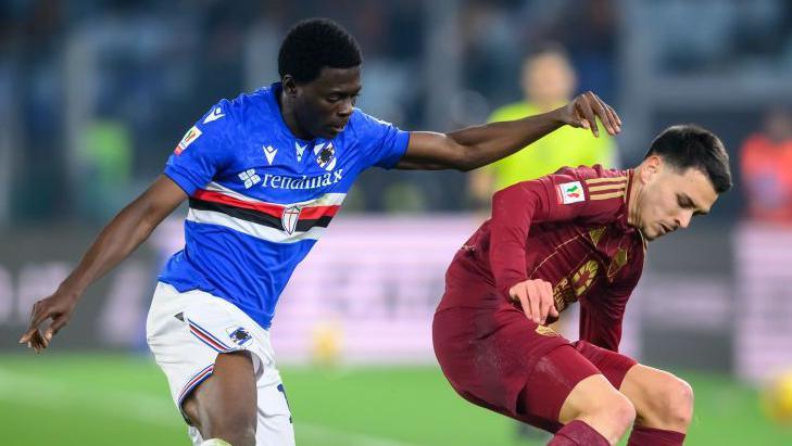 Enzo Le Fee (right) playing for Roma against Sampdoria