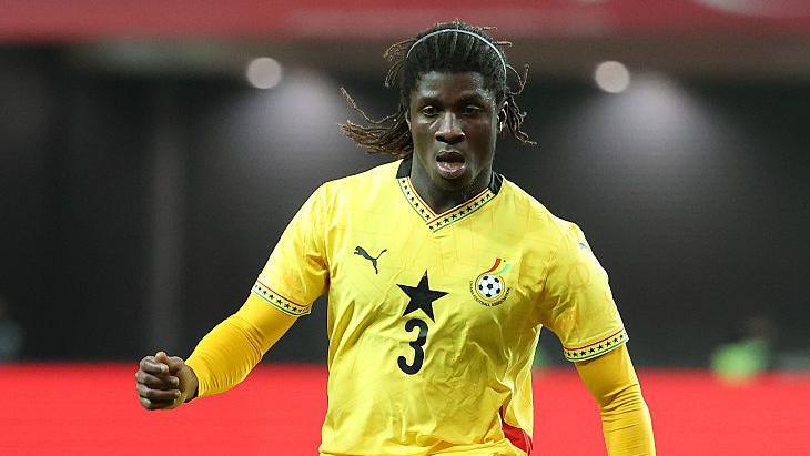 Caleb Yirenkyi playing for Ghana against South Korea in November 2025