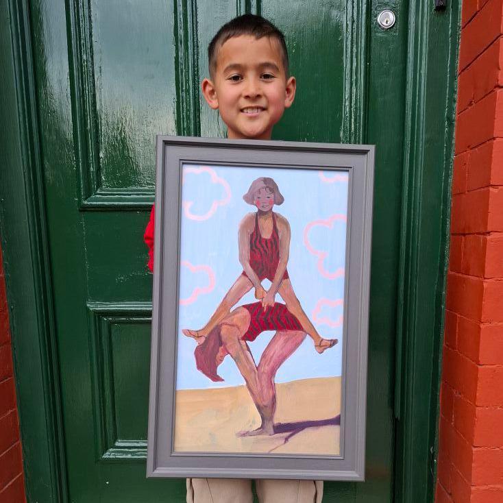 Mab Greg gyda darn gan Zena Blackwell