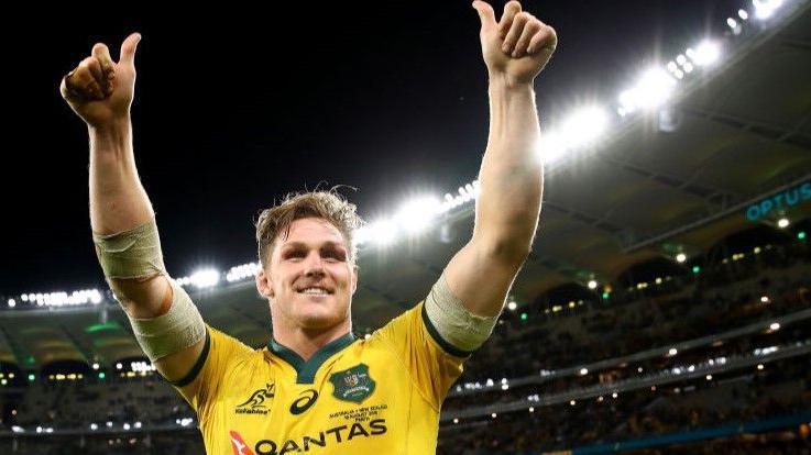 Michael Hooper puts his thumbs up