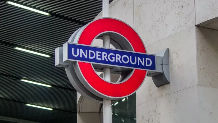 London Underground roundel