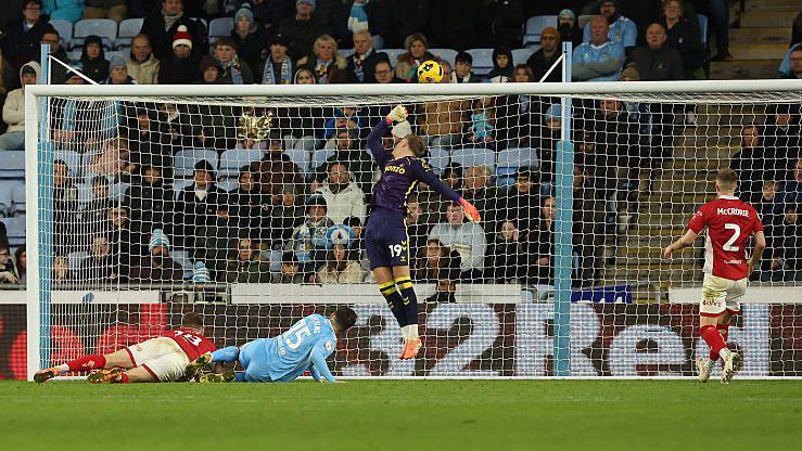 Carl Rushworth saves a Bristol City header