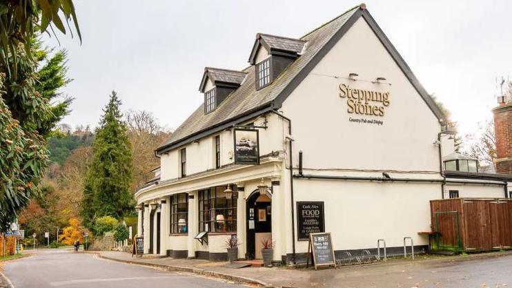 The Stepping Stones pub in Surrey