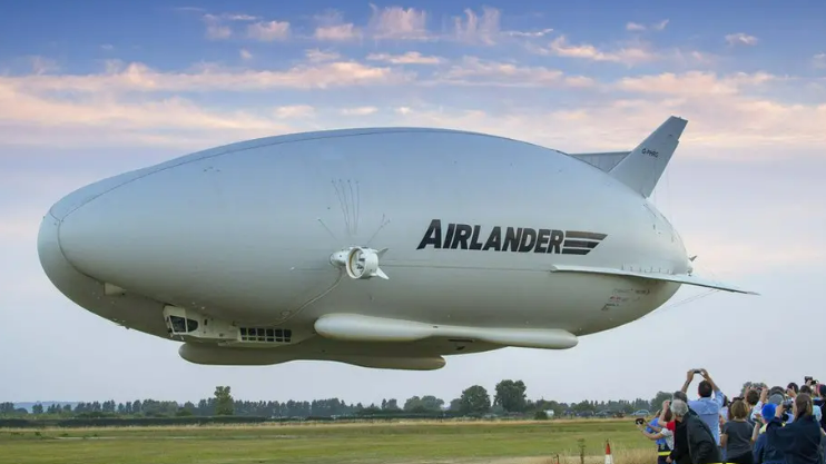 Artist's impression of Airlander 10 