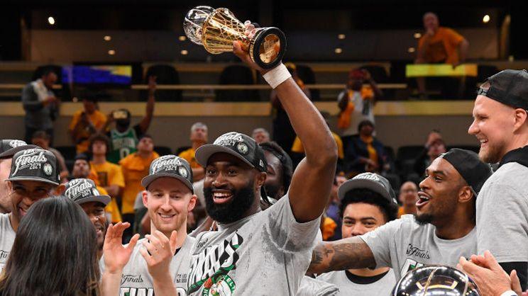 Celtics celebrate reaching play-offs