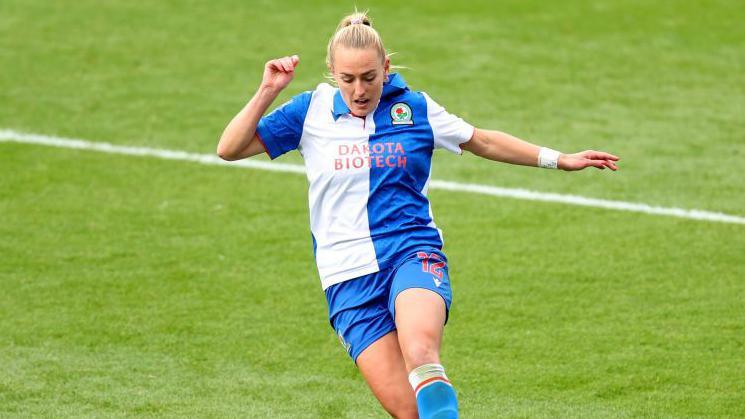 Rachel Dugdale playing for Blackburn Women