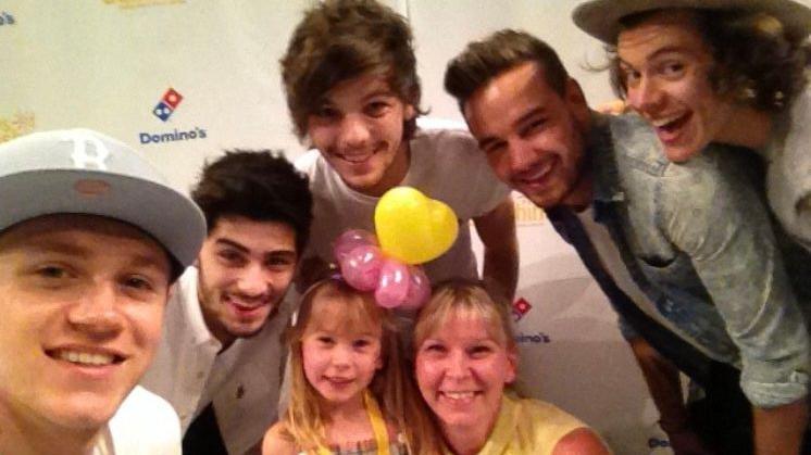 Beth Lewis with One Direction and her mother