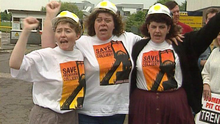 Members of North Staffordshire Miners' Wives Action Group. 